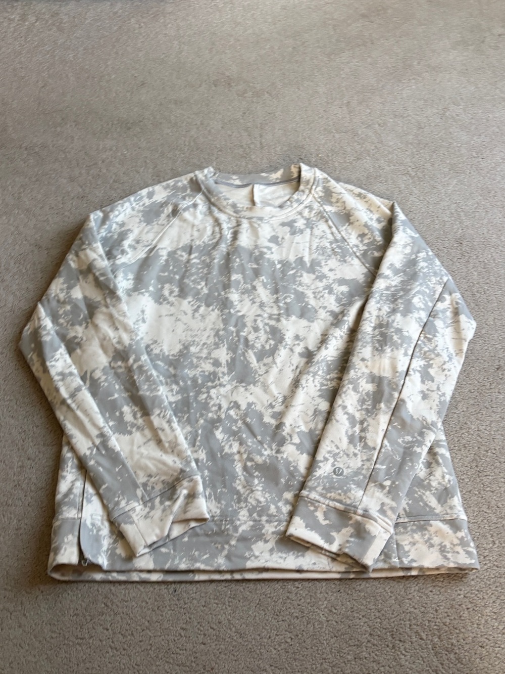 Men’s Lululemon City Sweat Crew in Spectral White Opal Silver Drop | Size S